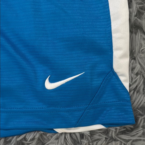 Nike Vibrant Blue Shorts - Picture 3 of 4